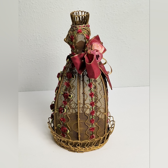 Victorian Wire Dress Tea Light Candle Holder Old Gold Tone - Picture 12 of 14